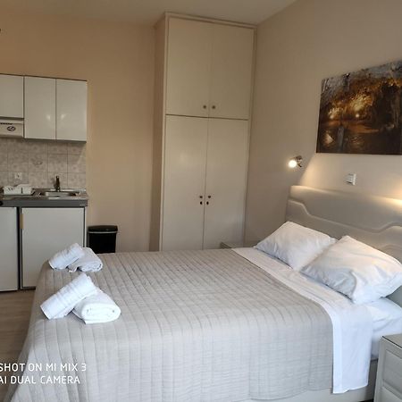 Theodora Studios & Apartments Skala  Extérieur photo