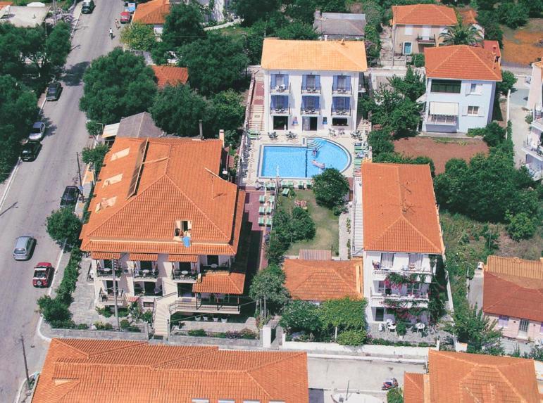 Theodora Studios & Apartments Skala  Extérieur photo