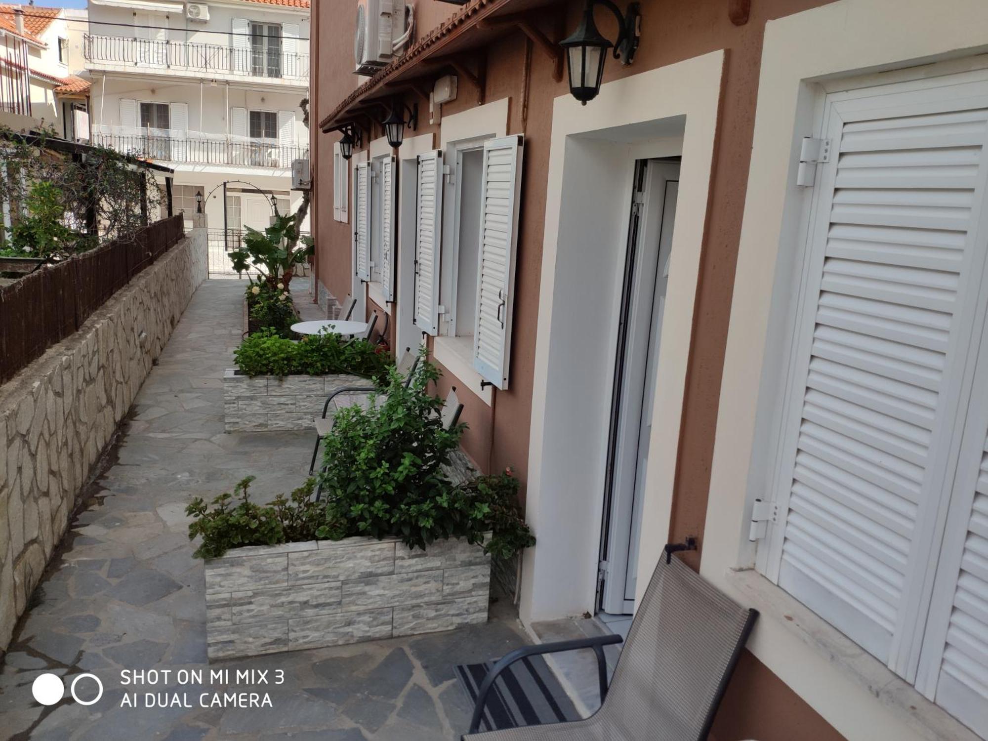 Theodora Studios & Apartments Skala  Extérieur photo